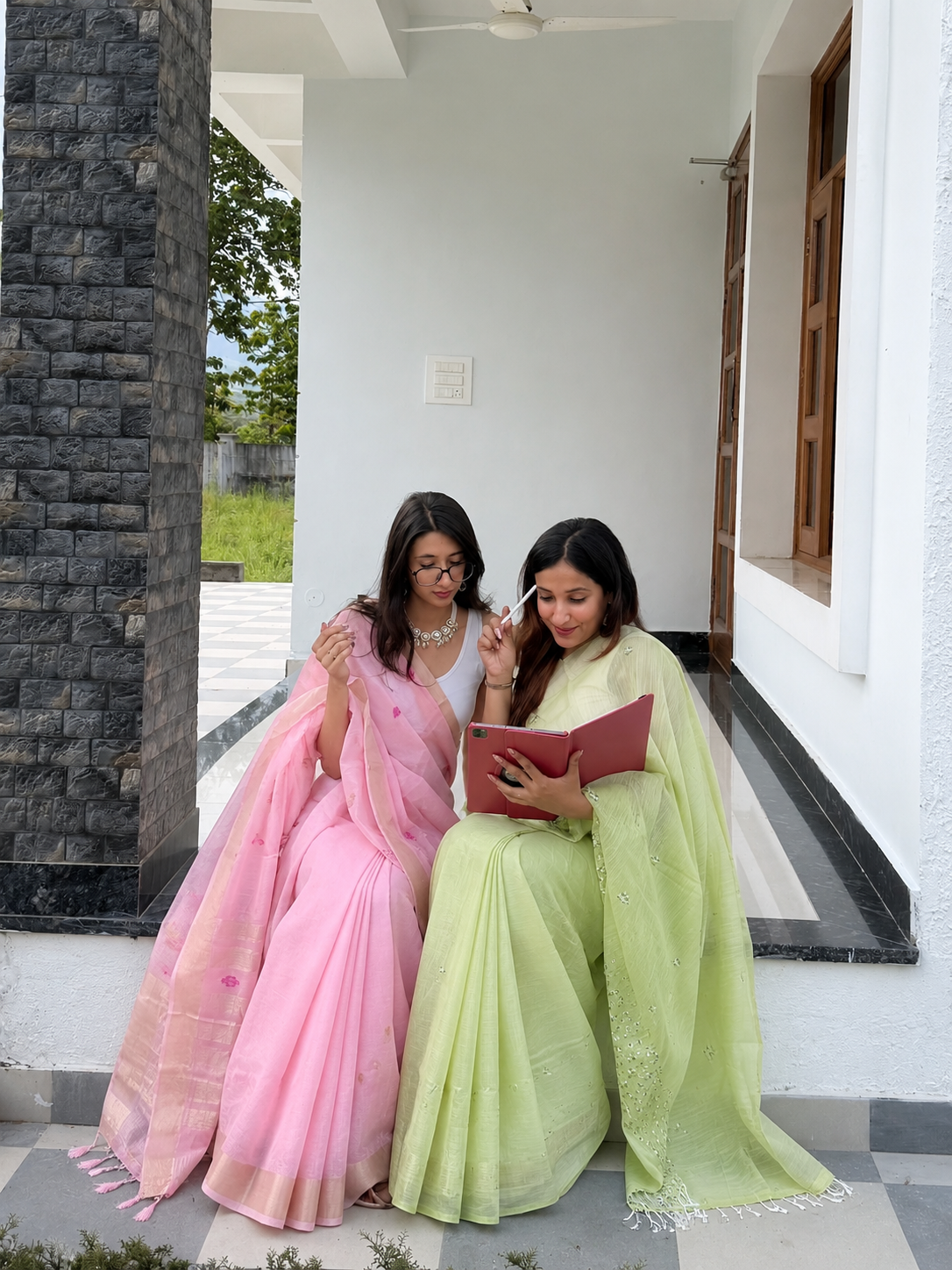 Green cotton linen-touch saree
